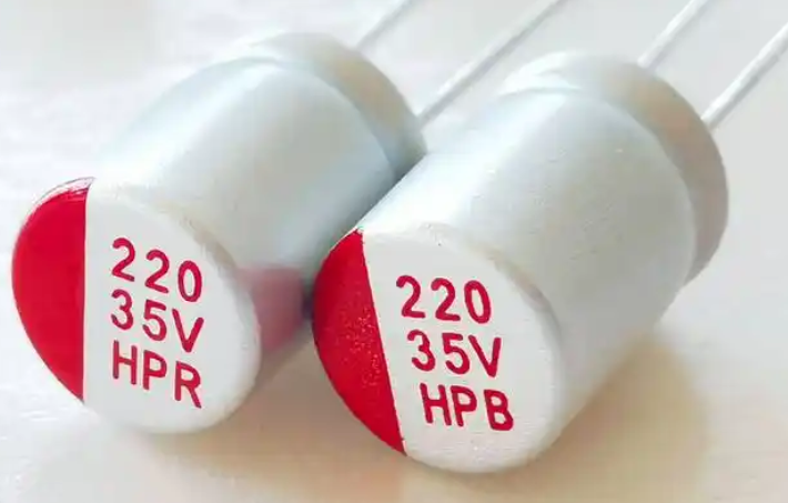 固態(tài)電容的性能特點(diǎn)有哪些？